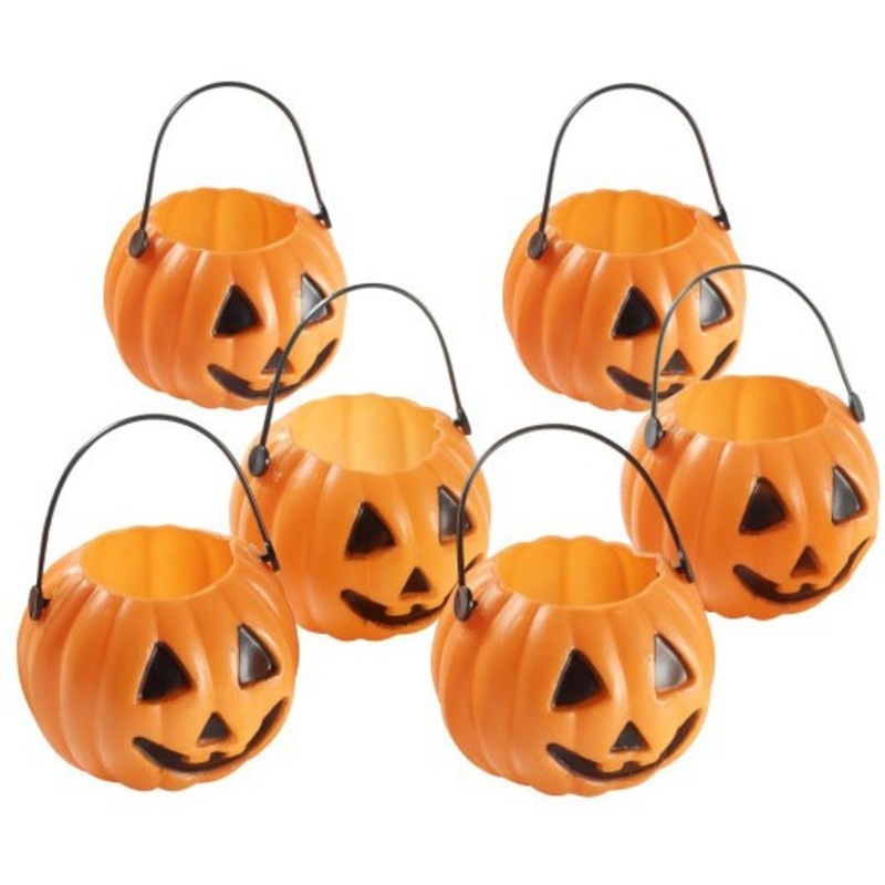 6 mini pumpkin cauldrons Spooky