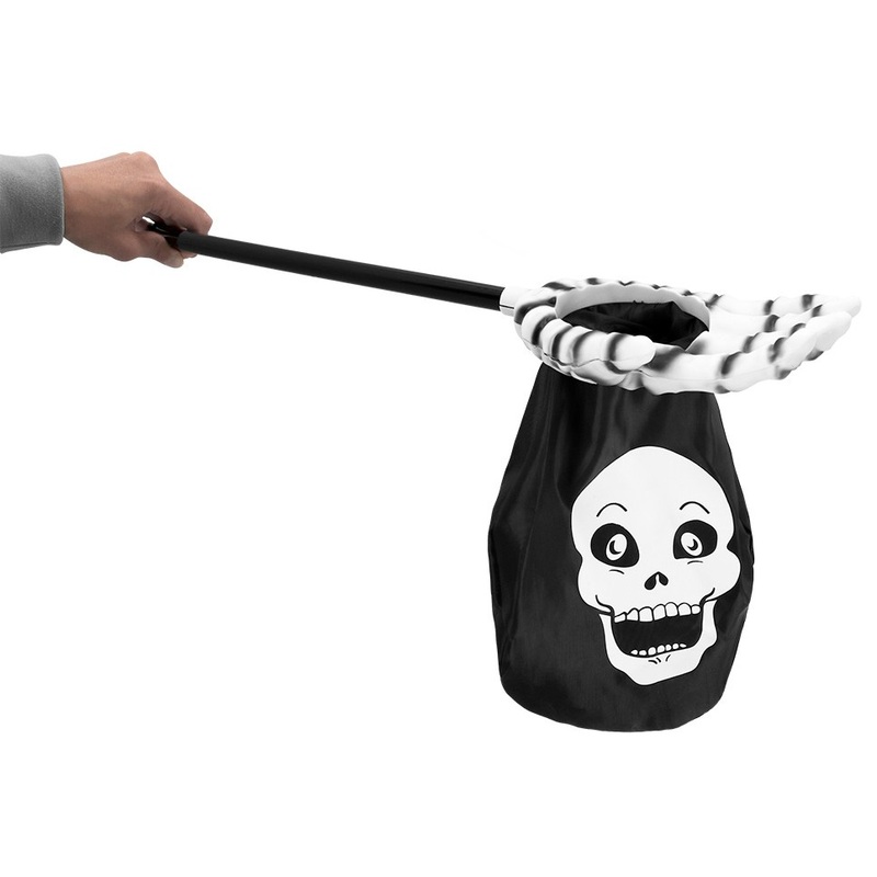 Skull candy bag with claw
