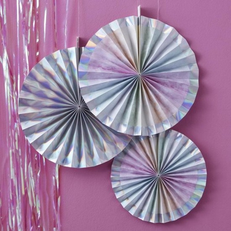 3 Perlshine paper rosettes