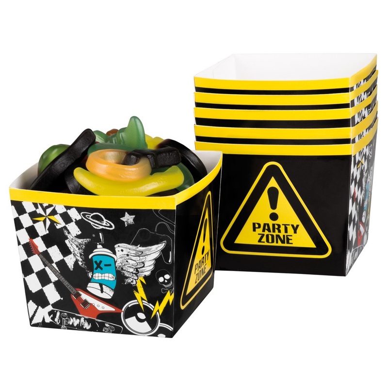6 Party Zone snack cardboard trays 400ml