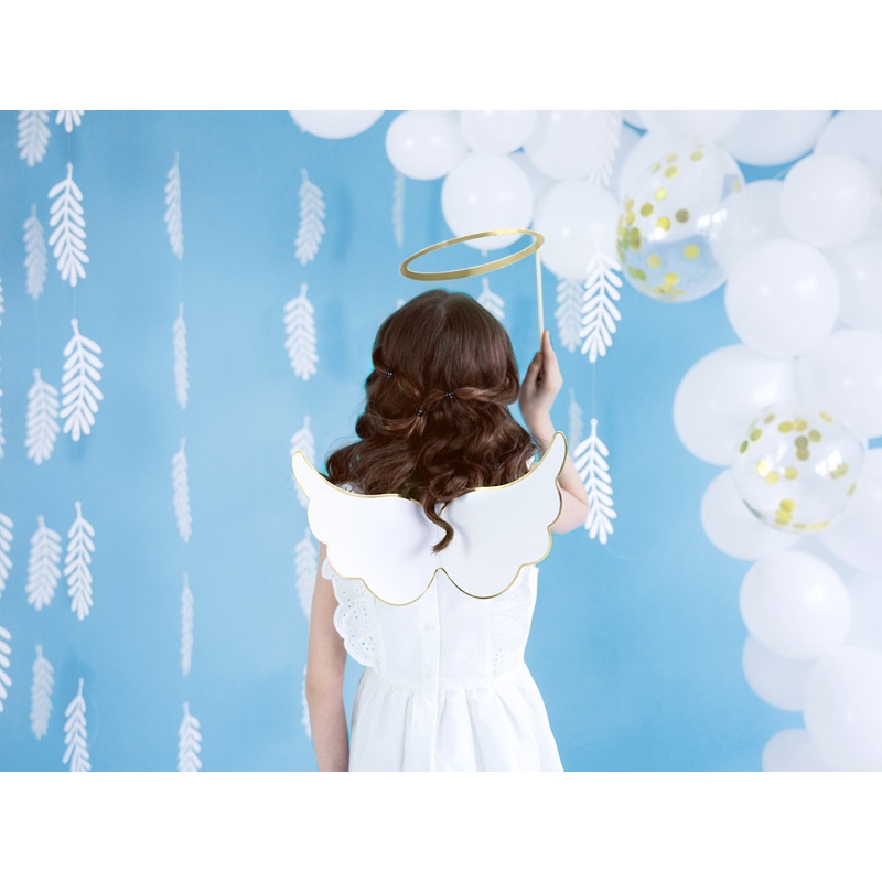 6 Heaven Sent photo props
