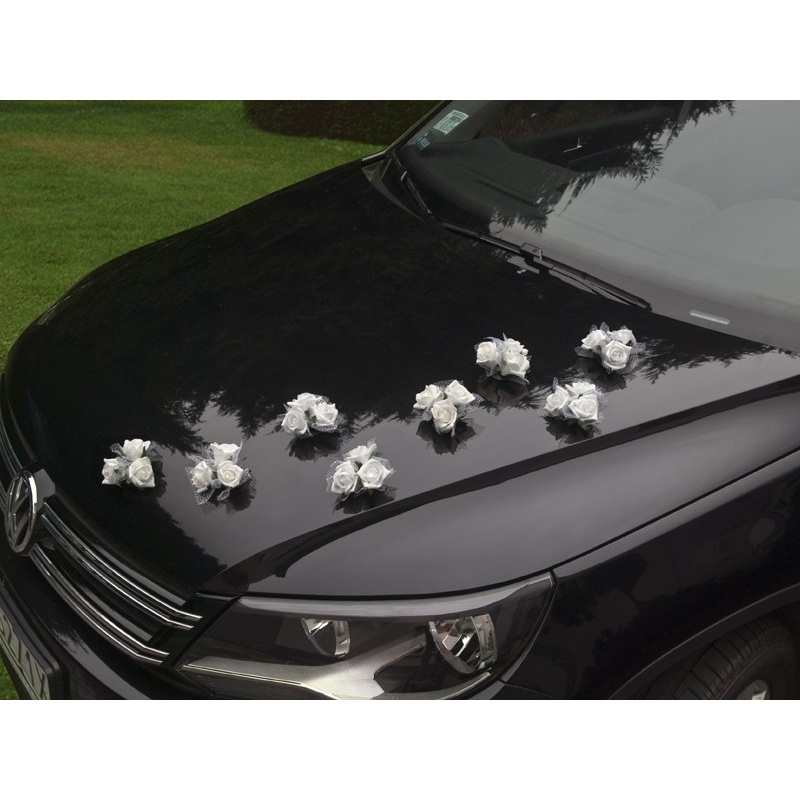 4 rose arrangements with white roses