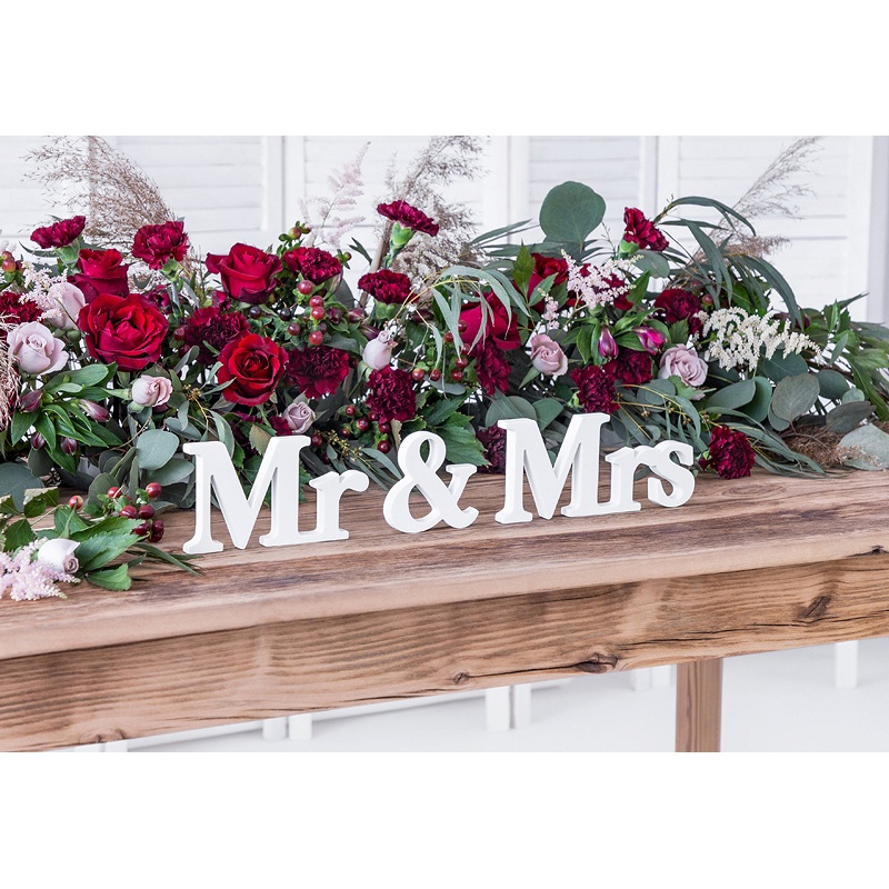 Mr & Mrs deco lettering white 50 x 9.5cm