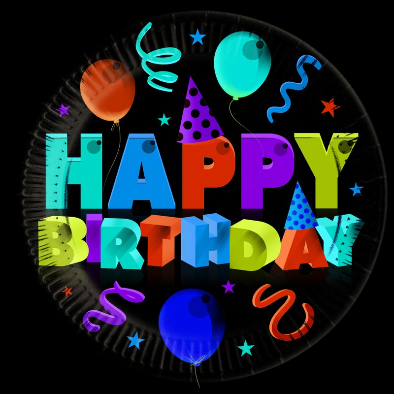 8 Fantastic Birthday paper plates 23cm