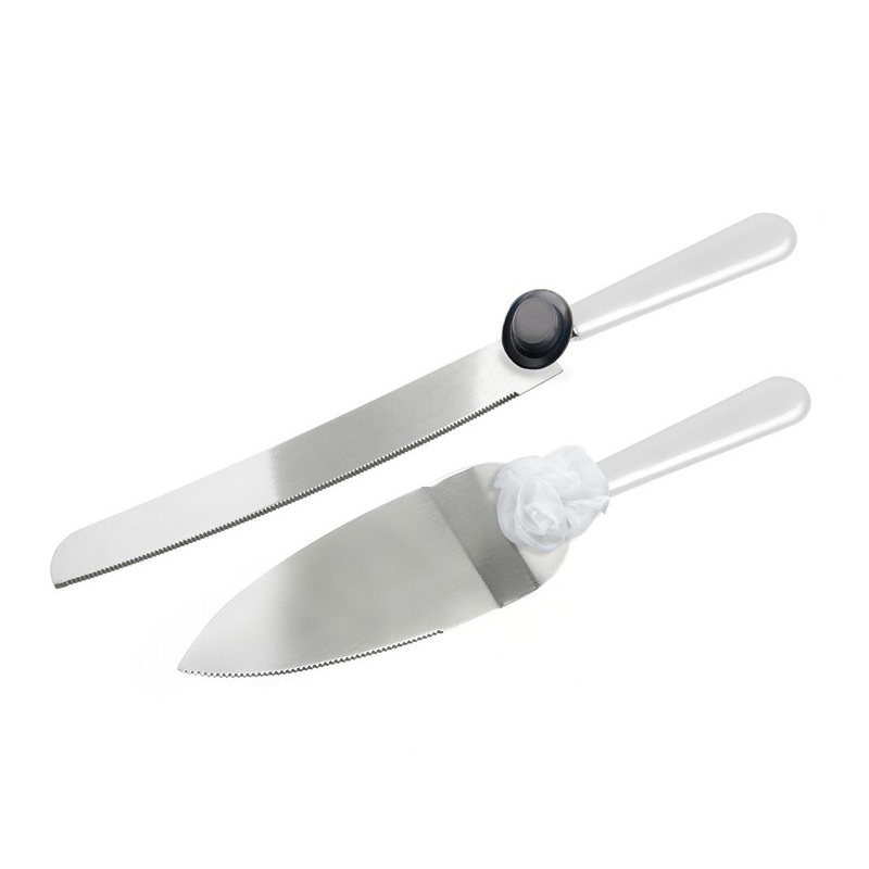 Cake cutlery bridal couple