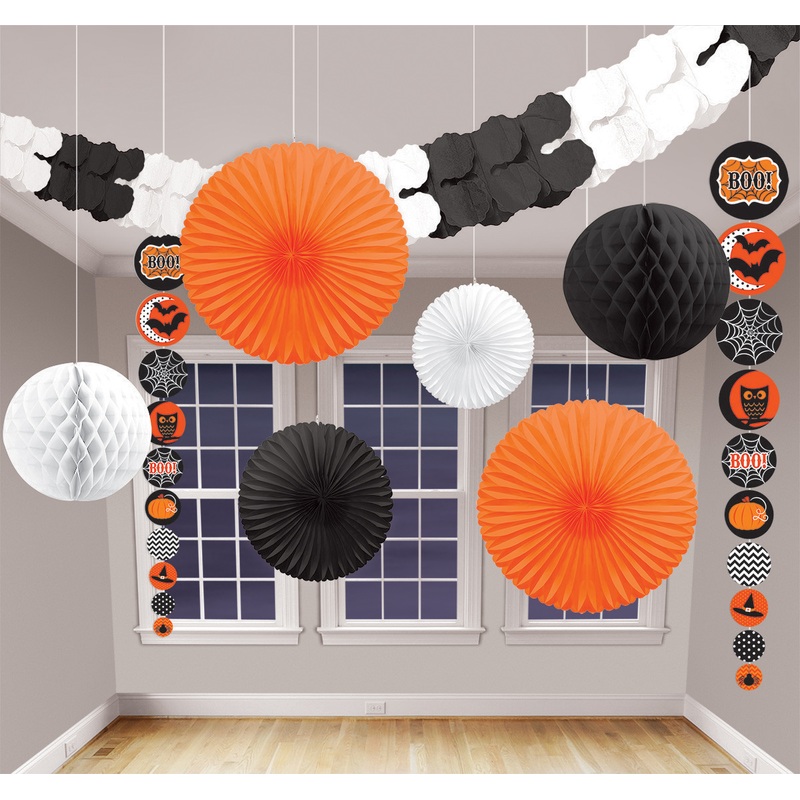 Scary fun Halloween decoration set