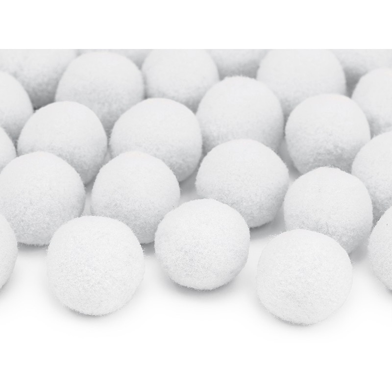 20 plush pompoms white 2cm