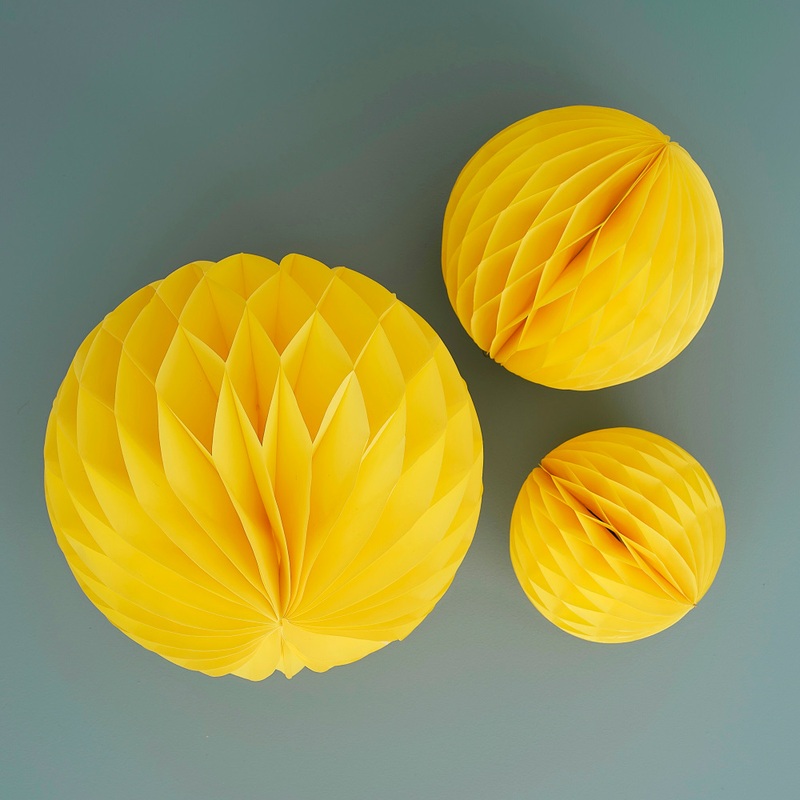3 Yellow Eco honeycomb balls