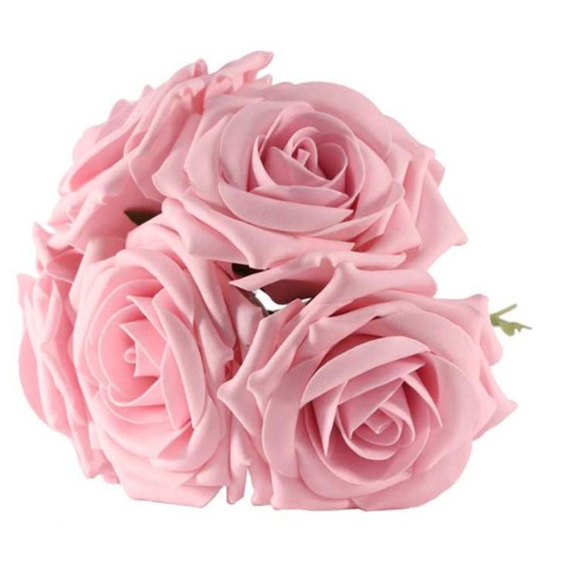 Bouquet of pink roses