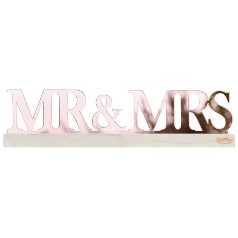Country Wedding Mr & Mrs lettering