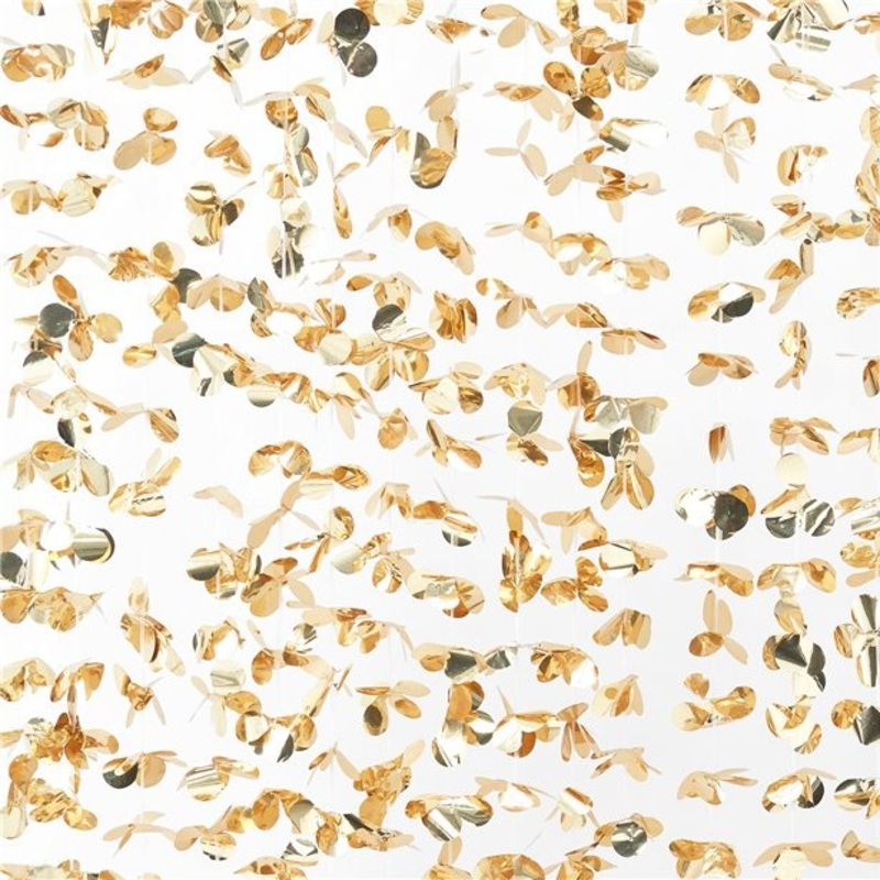 Photo booth background tinsel curtain