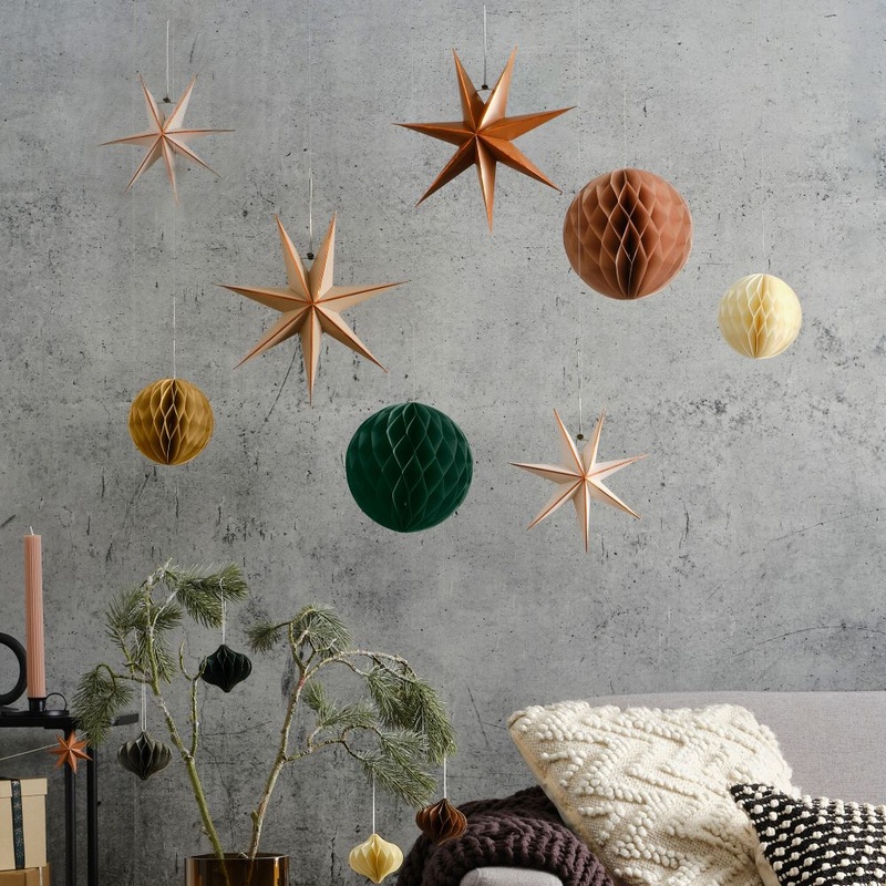 8 natural colored star magic hanging decorations