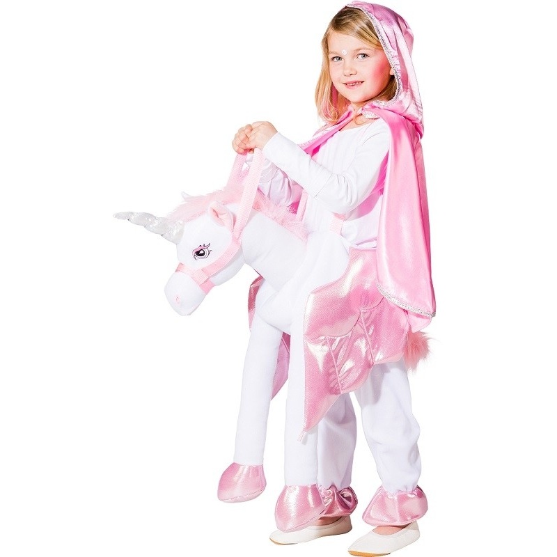 Riding unicorn princess