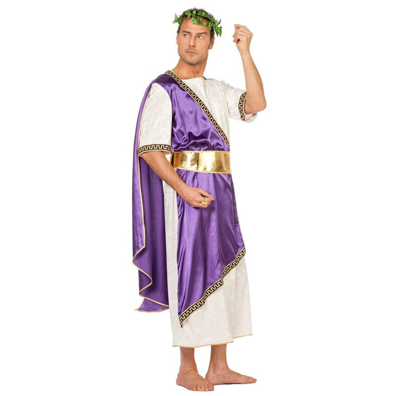 Bossy Roman costume 48