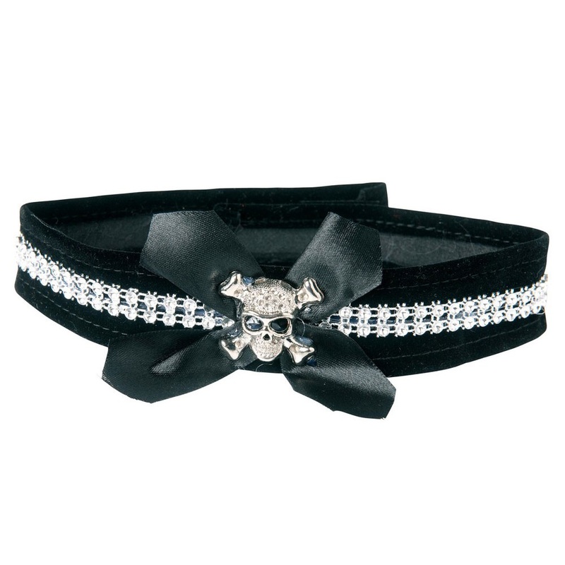 Rhinestone studded skull necklace