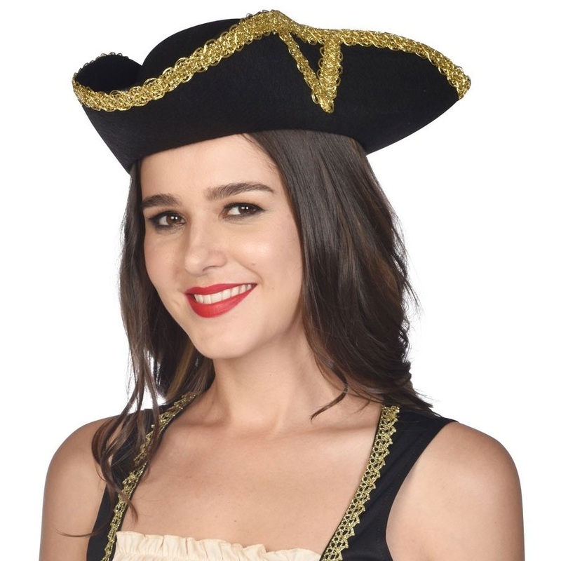 Elegant pirate tricorn hat