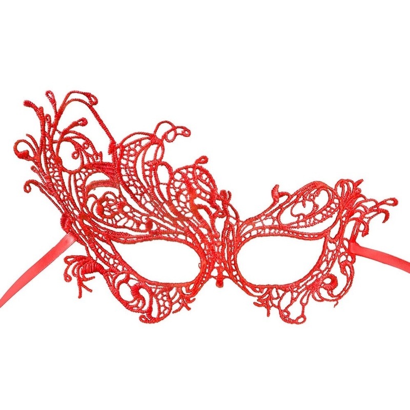 Red lace mask Loretta