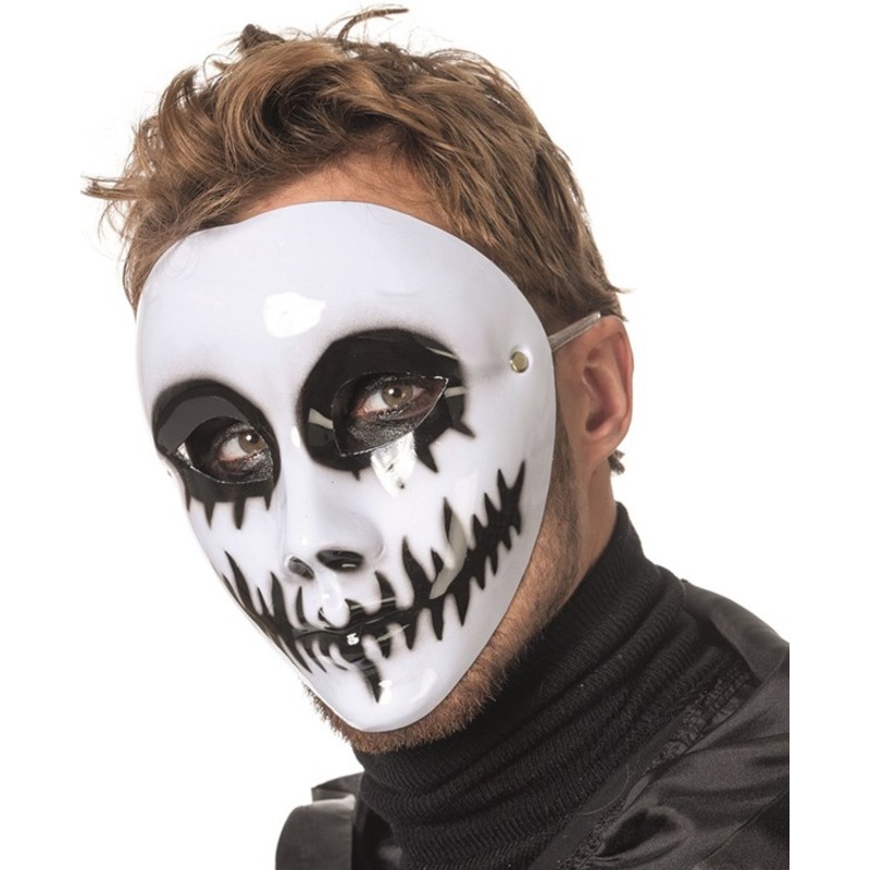 Poltergeist grimace mask
