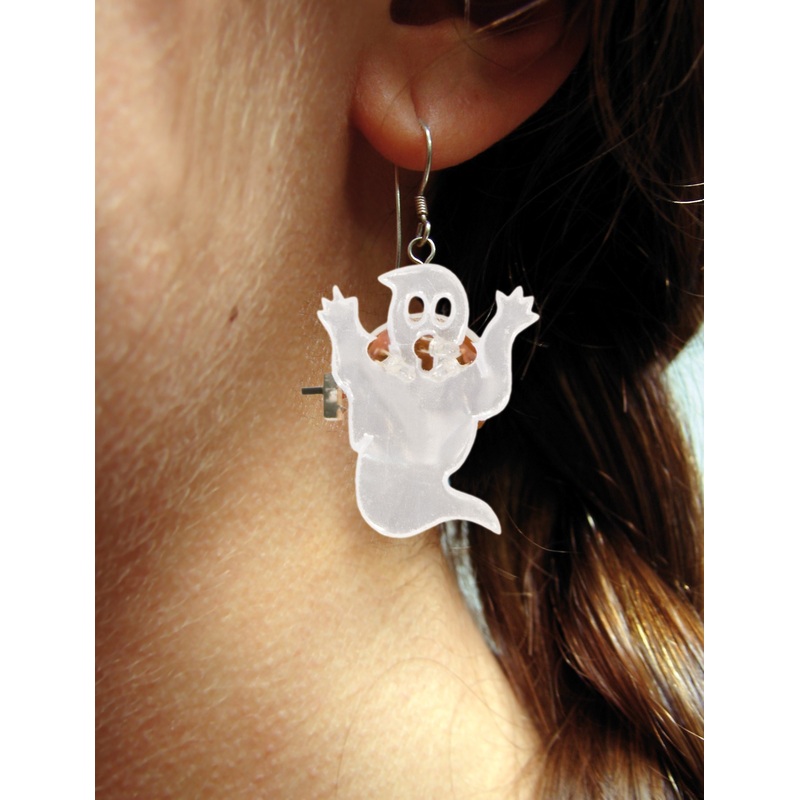 Ghost earring with lighting