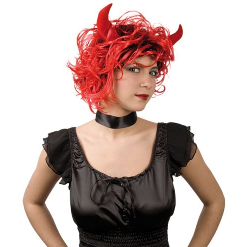 Naughty devil wig with horns