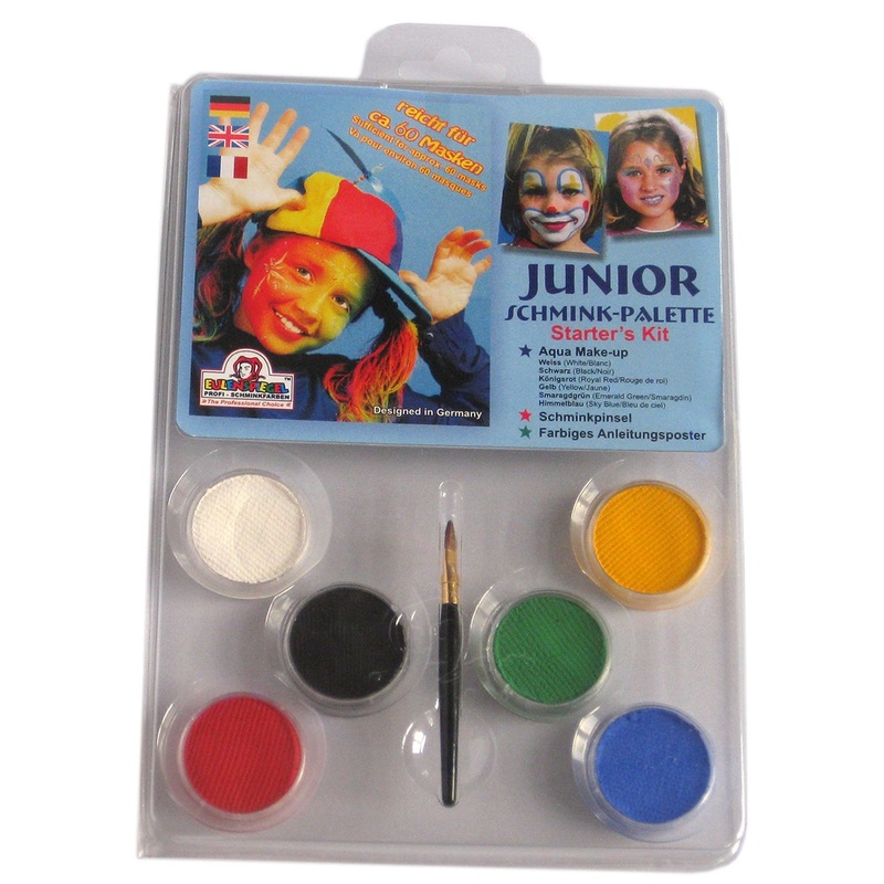Children's make-up with a brush