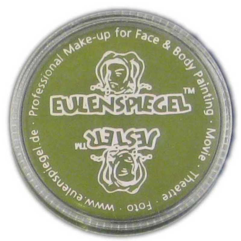 Green cream make-up