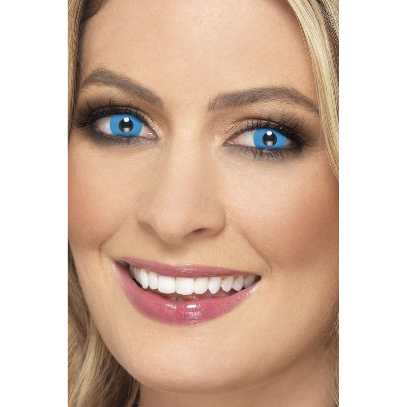 Sky blue daily contact lenses