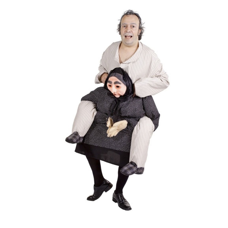 Gerd and Gerda piggyback costume