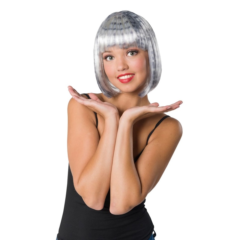 Bob wig Cleo with stripes